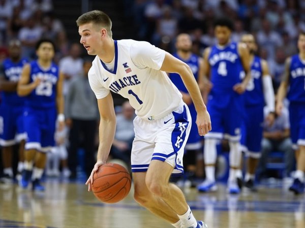 Comment structurer une séance d'entraînement pour développer la vitesse et l'agilité des meneurs de jeu?